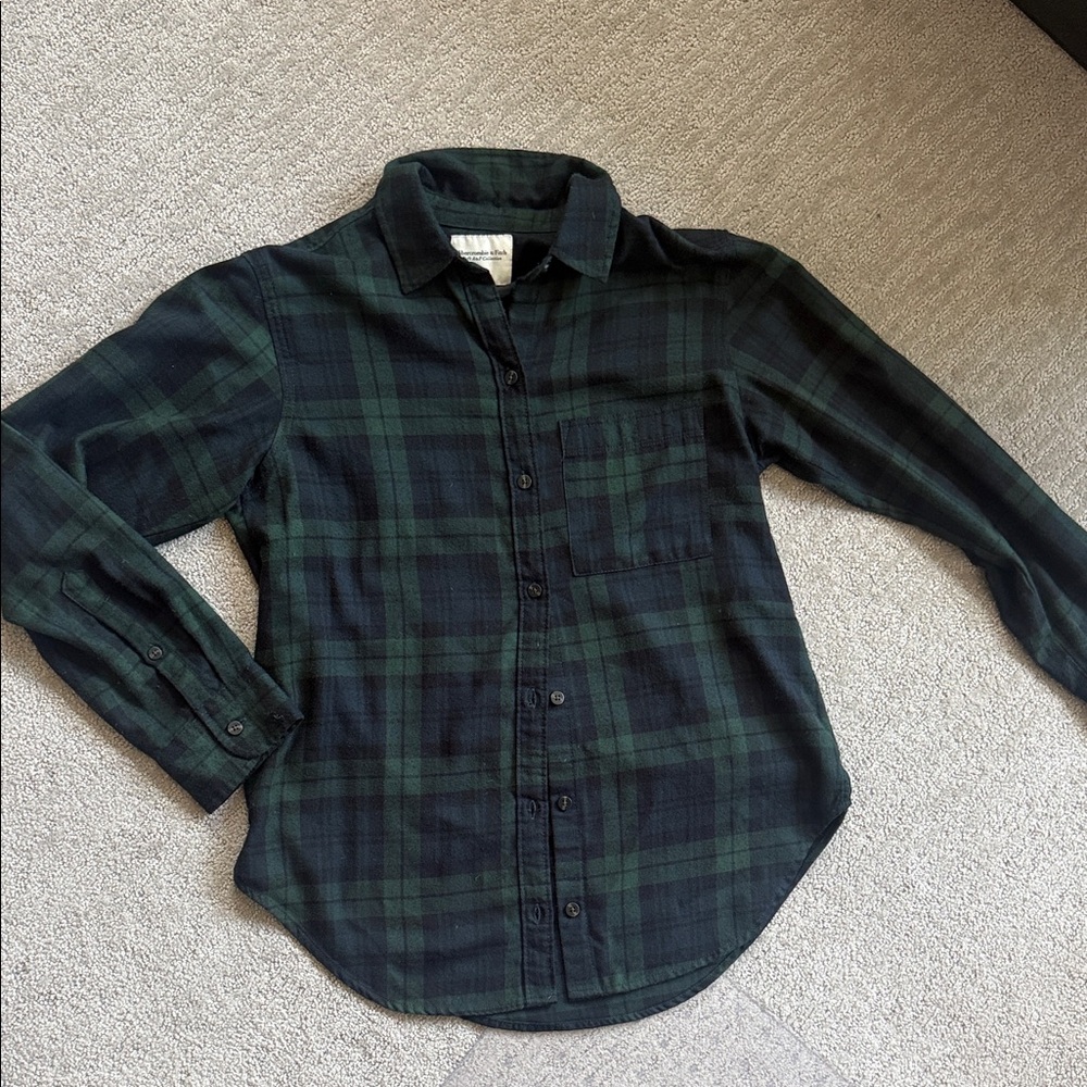 Abercrombie & Fitch Plaid Flannel Button-Down Shirt